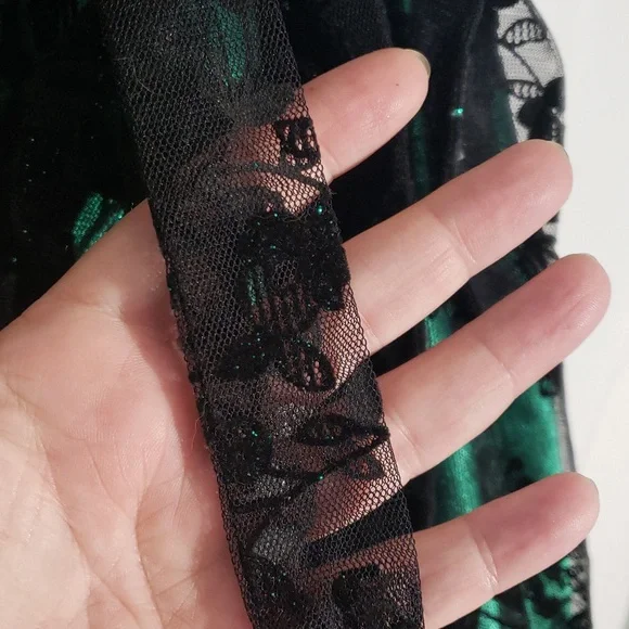 Girl' Elegant Green and Black Holiday Party Dress Size 10 Tulle Petticoat - Picture 10 of 16